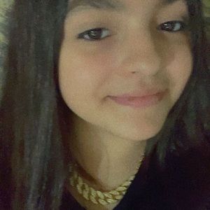 Meet your Posher, Michaela